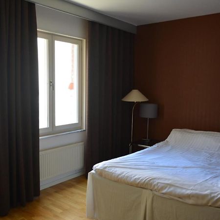 Hotell Natti Natti 哈尔姆斯塔德 外观 照片